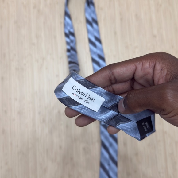 Calvin Klein - extreme slim tie - Picture 3 of 3